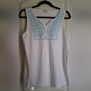 Rose & Rhyme Embroidered White and Blue Women's Linen Rayob Top Lighweight Trave